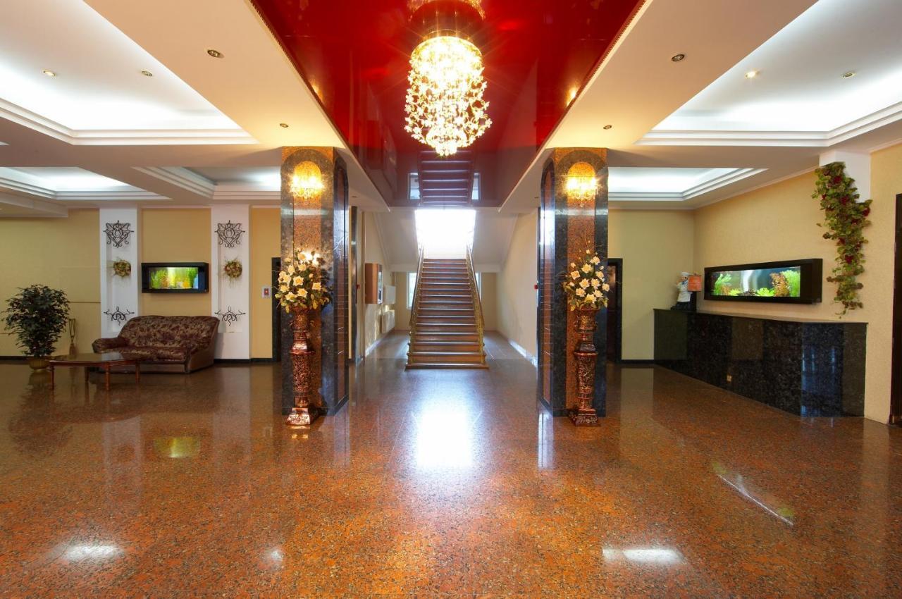 Dniprovski Zori Krementschuk Exterior foto