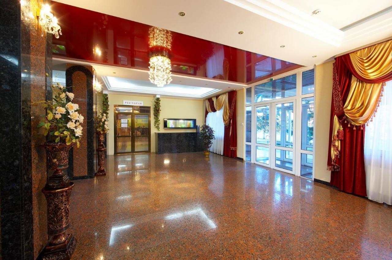 Dniprovski Zori Krementschuk Exterior foto